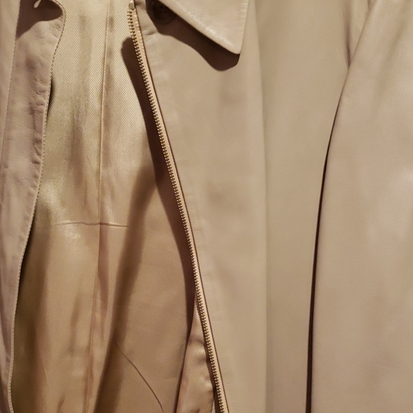 Burberry lamb leather coat . - Picture 8 of 8